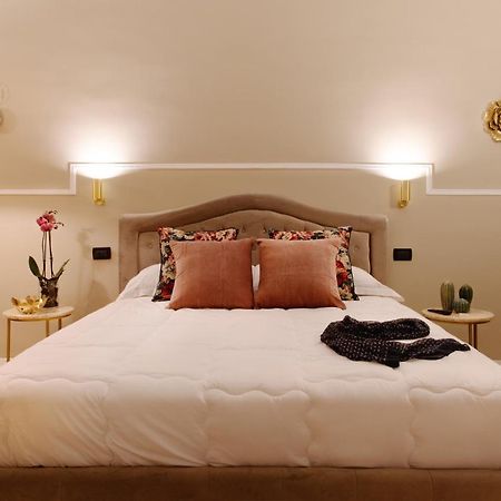 Fair Suite Roma Termini ภายนอก รูปภาพ