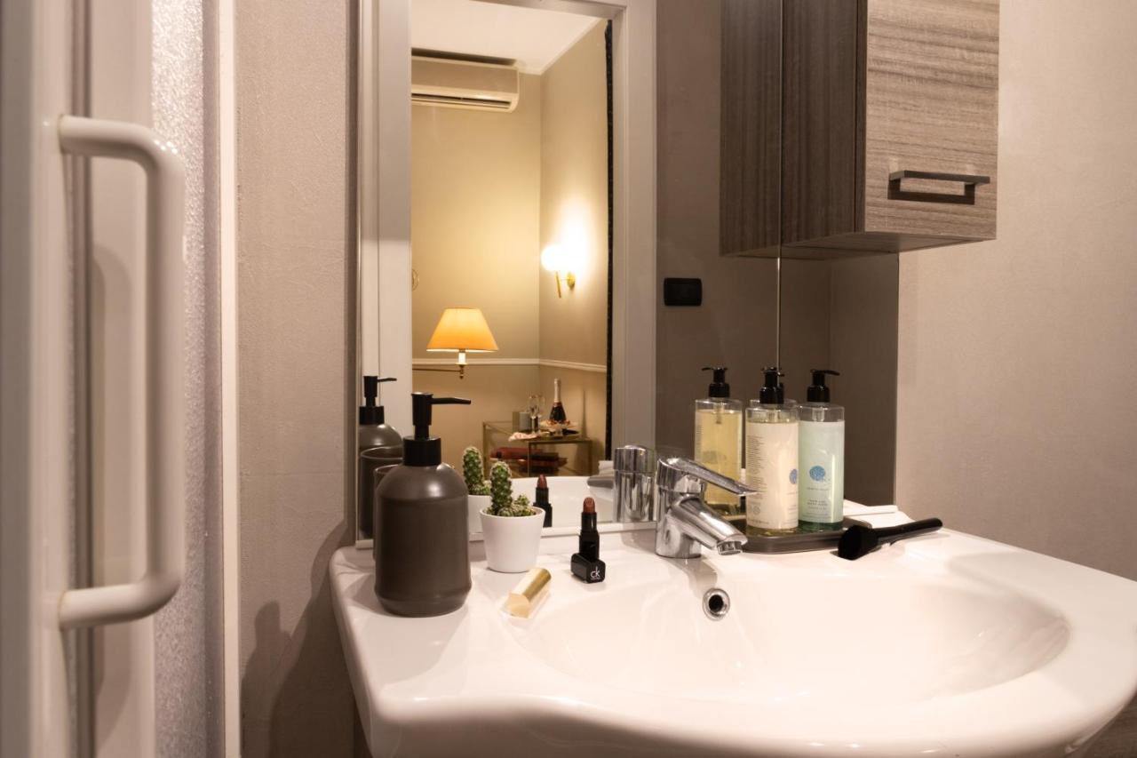Fair Suite Roma Termini ภายนอก รูปภาพ